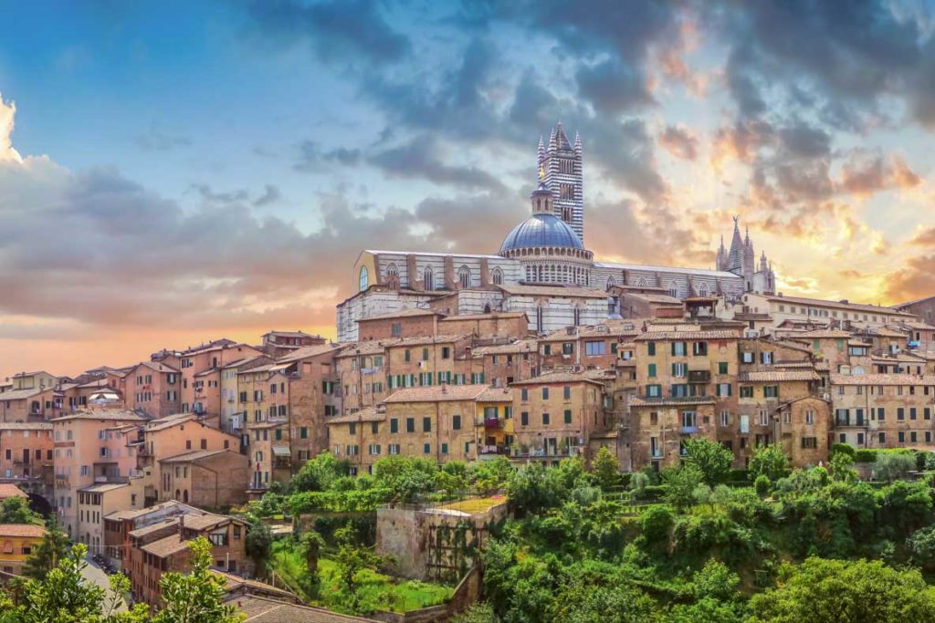 5 Reasons to Visit Siena on Your Next Tour